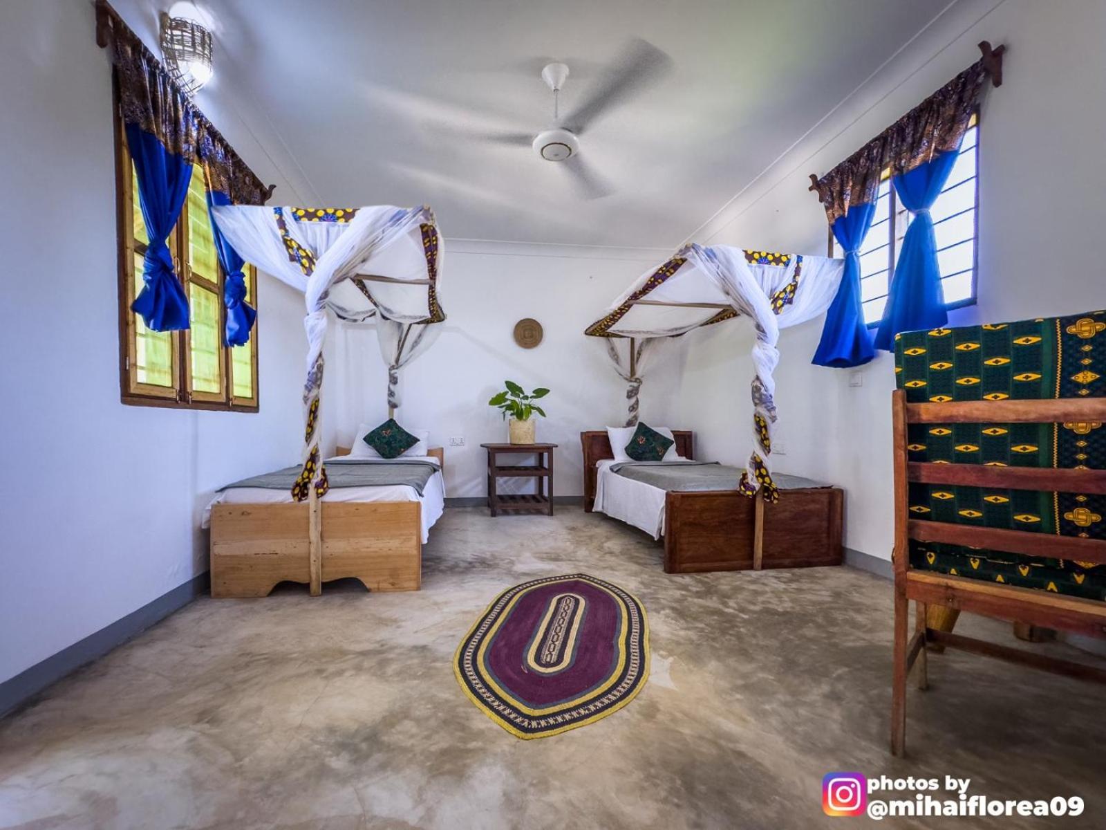 Tofauti Inn Makunduchi エクステリア 写真