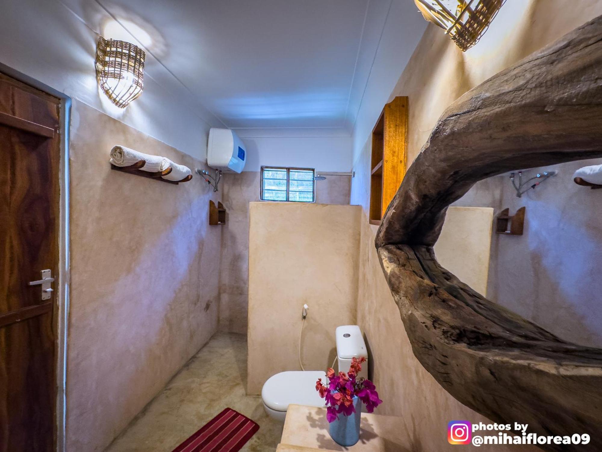 Tofauti Inn Makunduchi エクステリア 写真